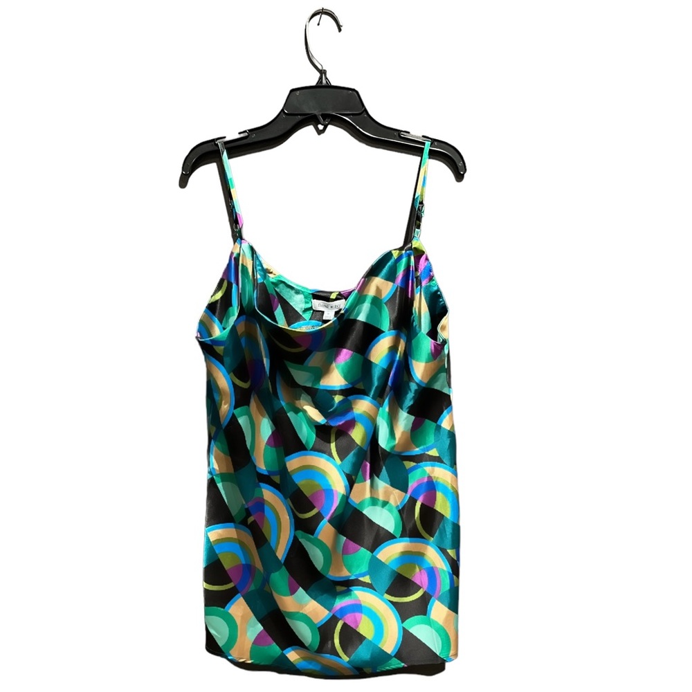 NWT top. Multi color. Size M